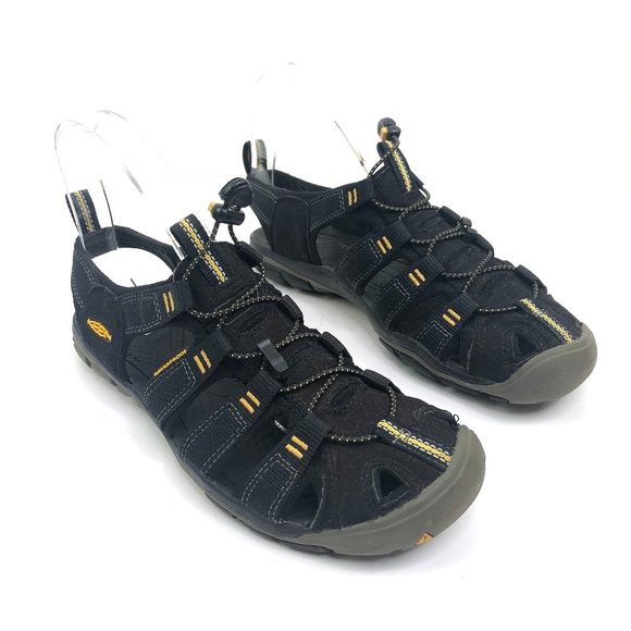 38.5 shoe size in us womens